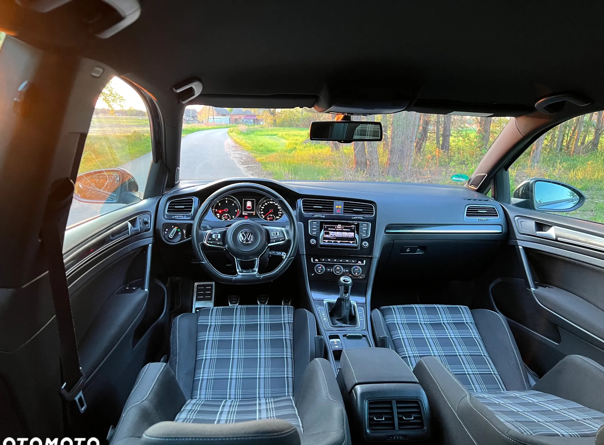 Volkswagen Golf cena 48499 przebieg: 219999, rok produkcji 2014 z Olecko małe 211